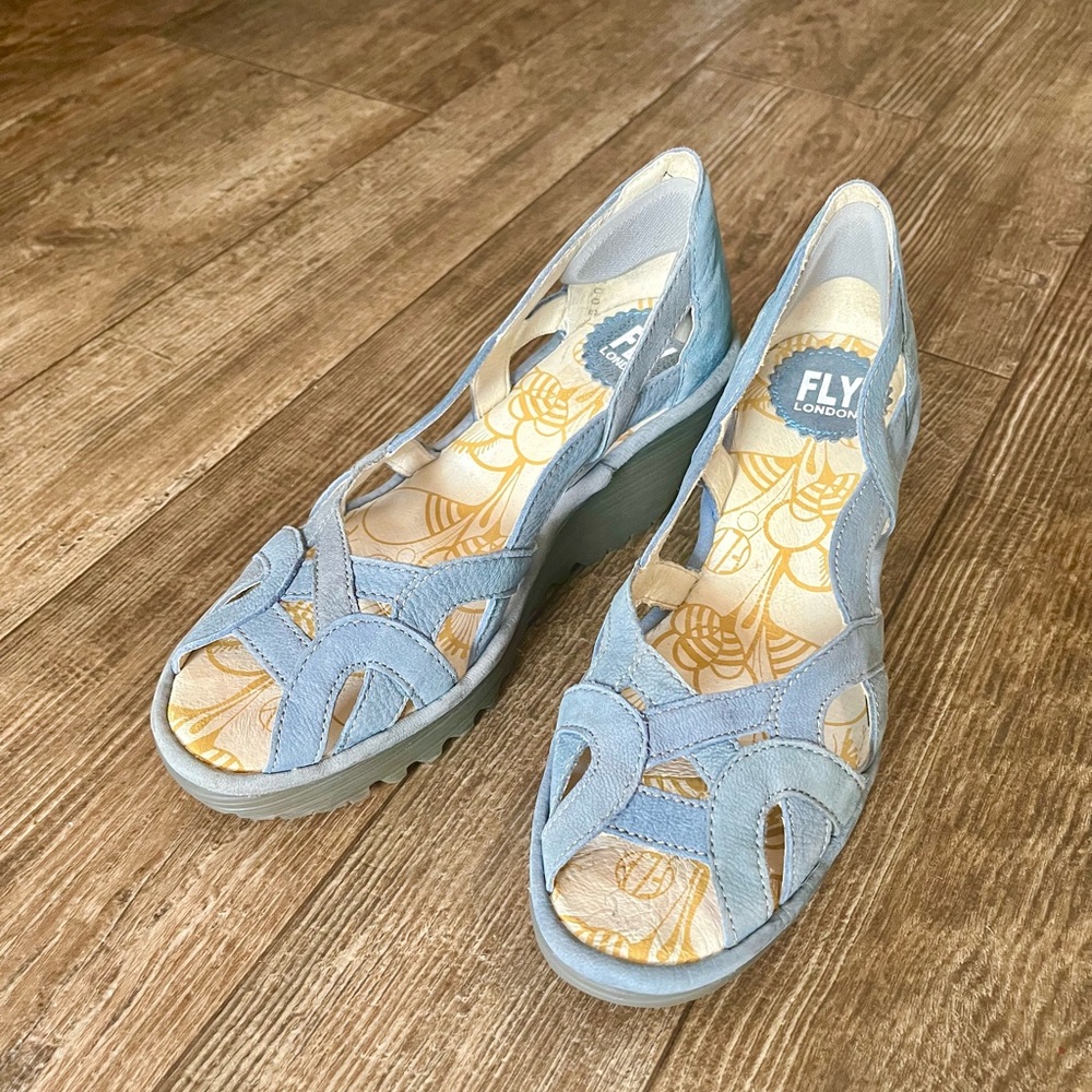 Fly London Yadi Cupito Peep toe Blue Sandals